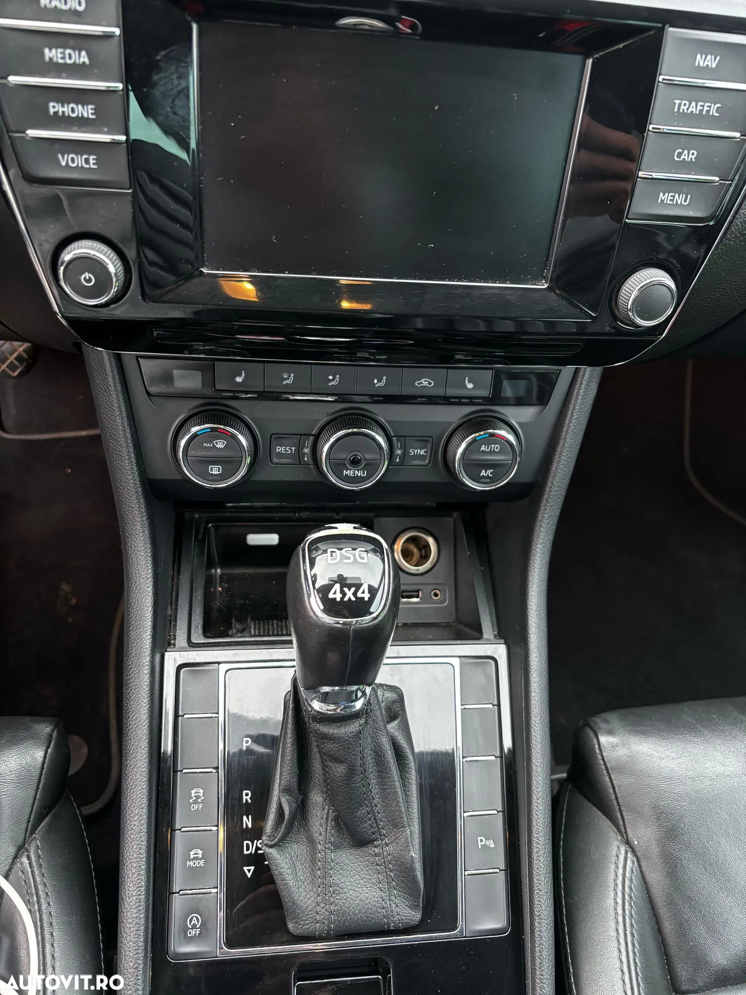 Skoda Superb 2.0 TDI 4X4 DSG Ambition - 5
