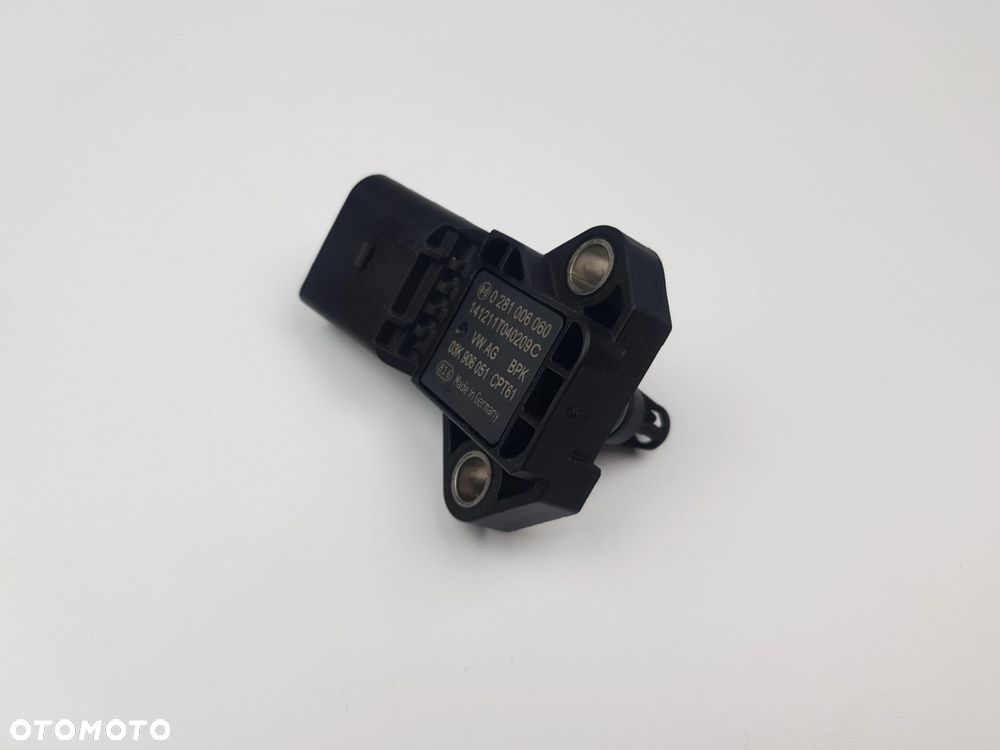 Czujnik ciśnienia doładowania w kolektorze MAP Sensor Audi A6 C7 03K906051 - 2
