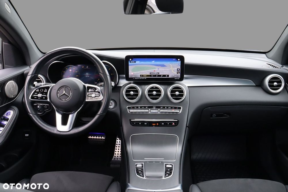 Mercedes-Benz GLC - 11