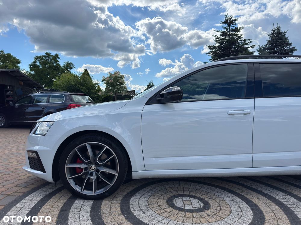 Skoda Octavia 2.0 TDI DSG RS - 12