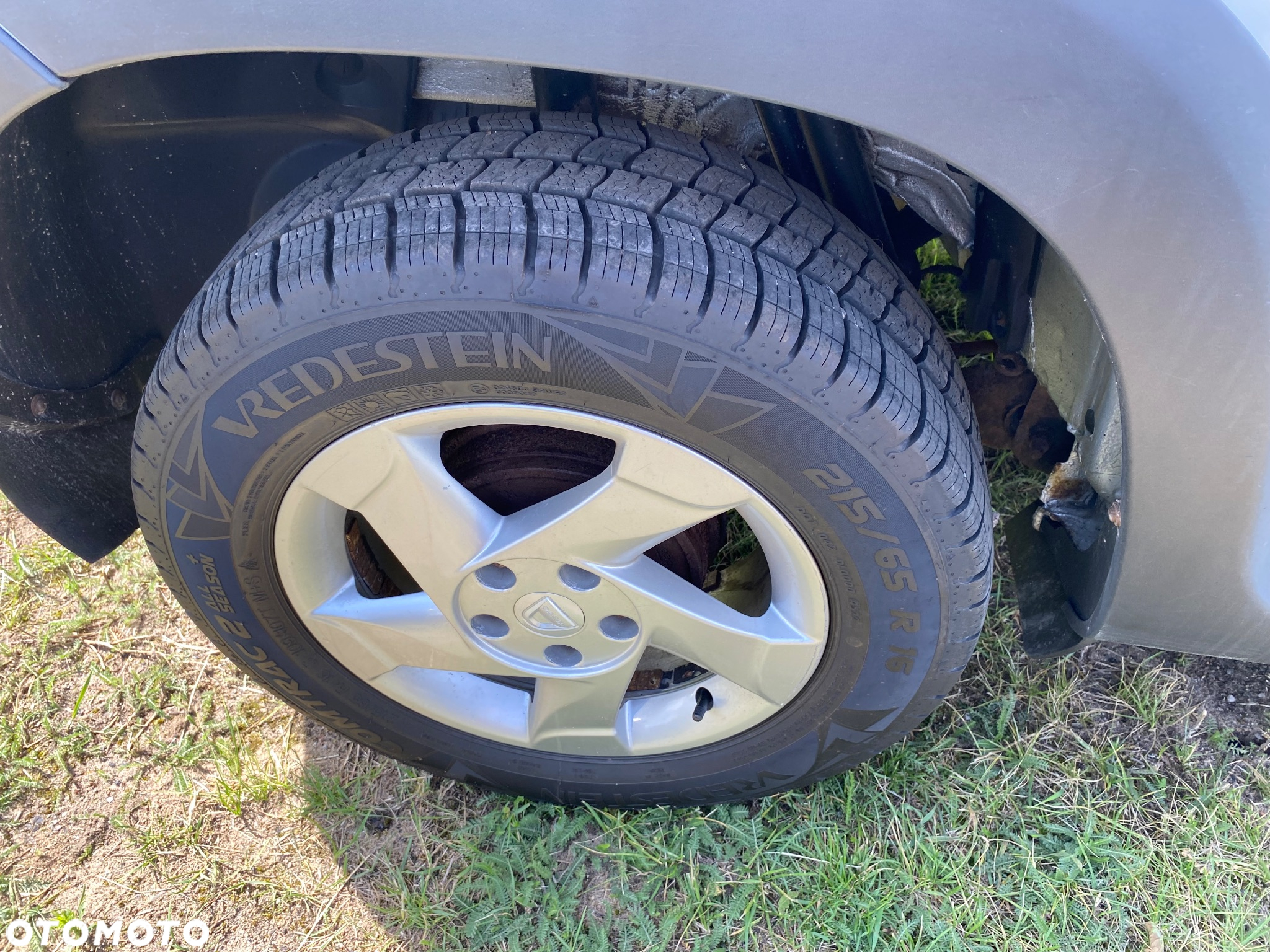 Dacia Duster 1.6 - 17