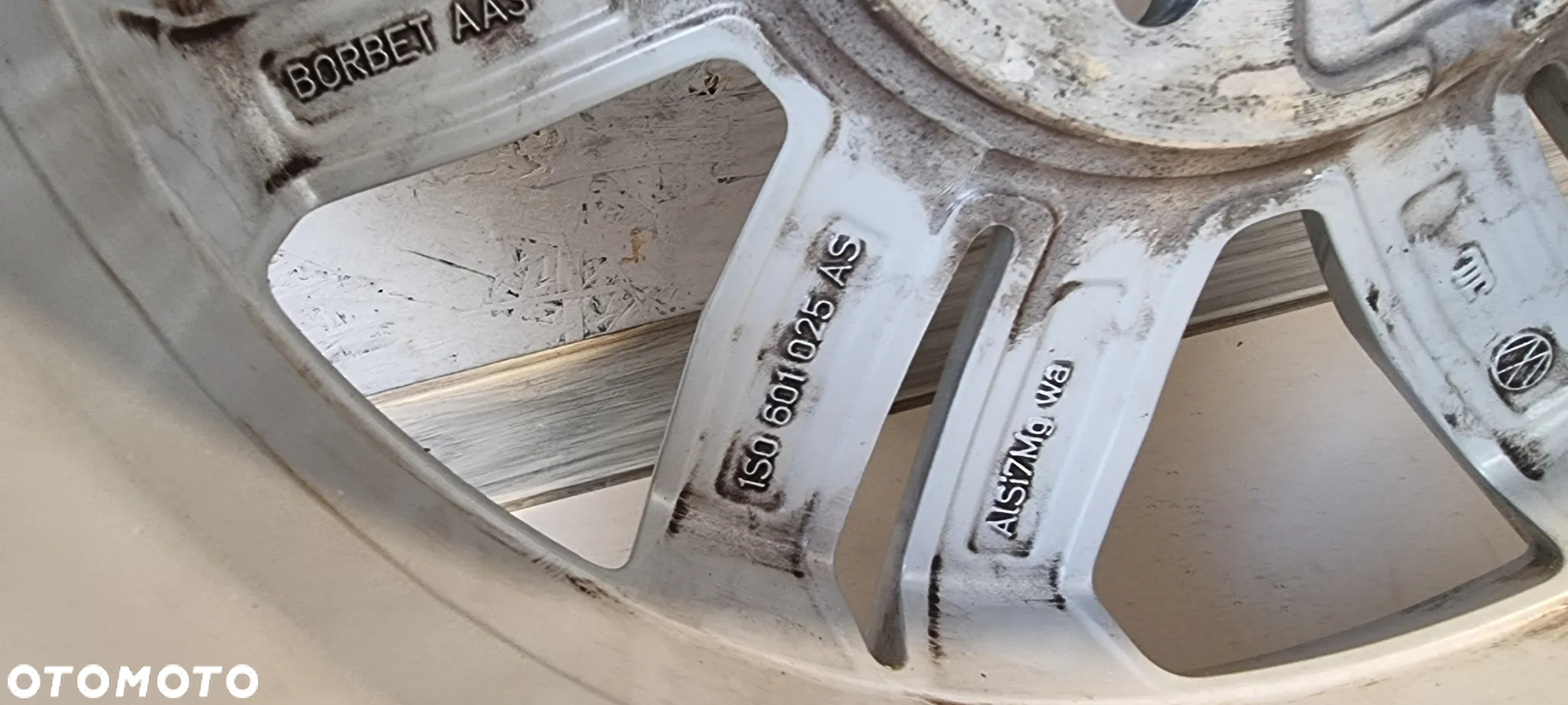 Felga aluminiowa 5,5Jx15H2 ET41 VW UP 1S0 - 8