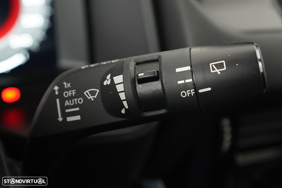 Nissan Qashqai 1.3 DIG-T N-Connecta LED - 17