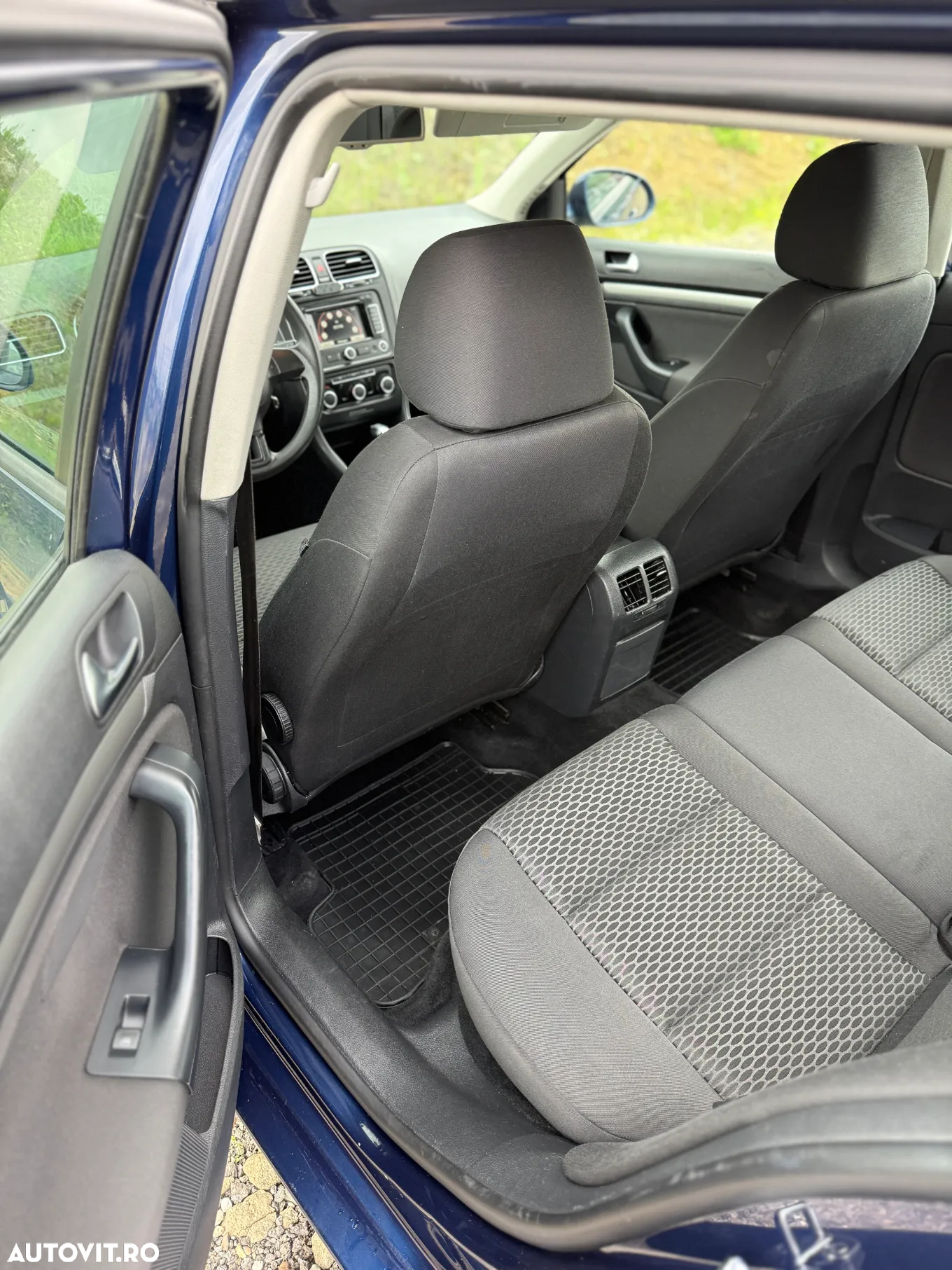 Volkswagen Golf 1.6 TDI BlueMotion Technology DPF Trendline DSG - 14