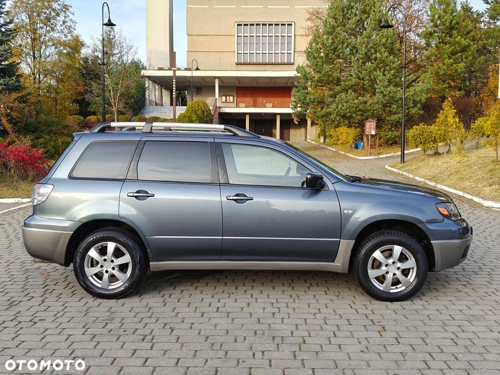 Mitsubishi Outlander 2.0 2WD Invite - 5