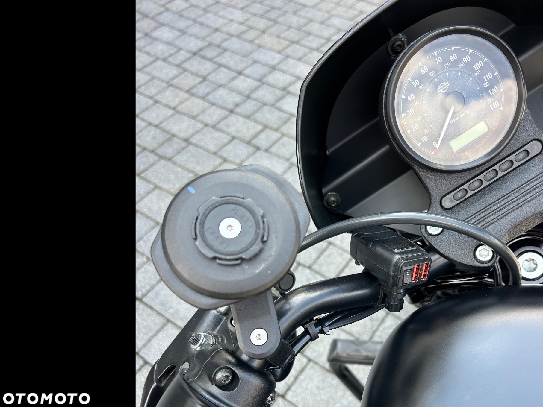 Harley-Davidson Sportster Iron 883 - 9
