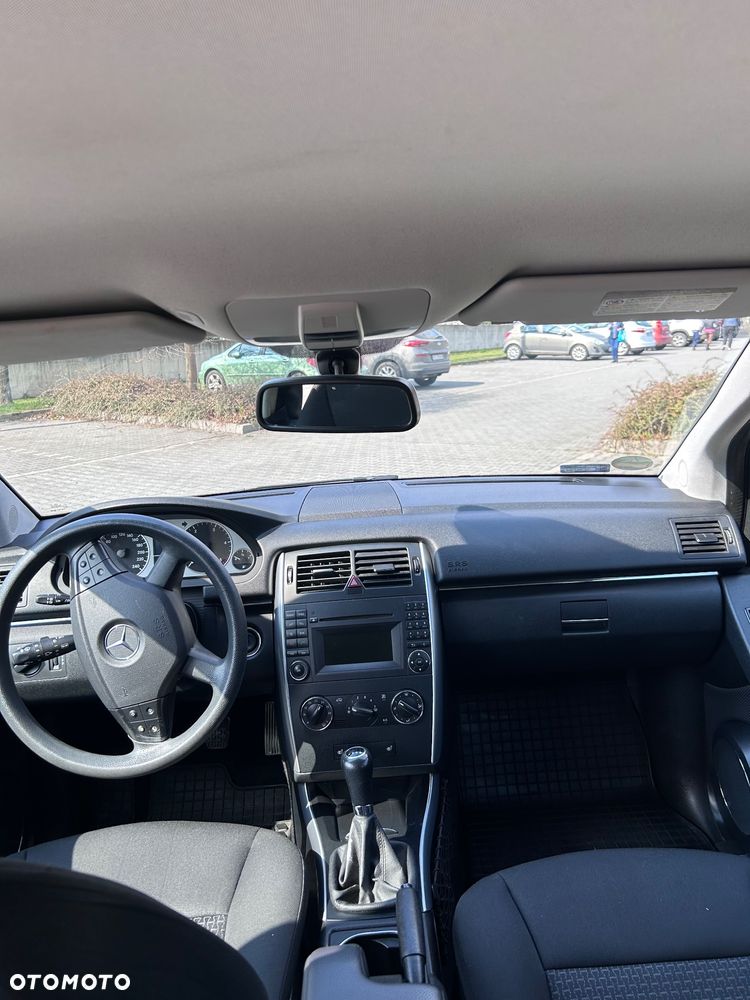 Mercedes-Benz Klasa B 180 CDI DPF - 9