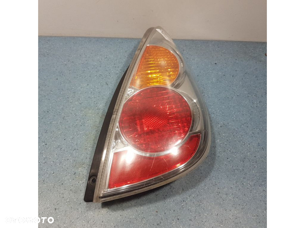 SUZUKI LIANA I LIFT KOMBI LAMPA TYŁ PRAWA ZEWNĘTRZNA