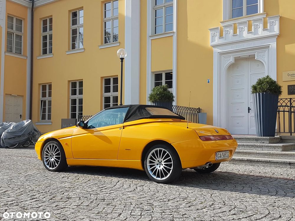 Alfa Romeo Spider - 3