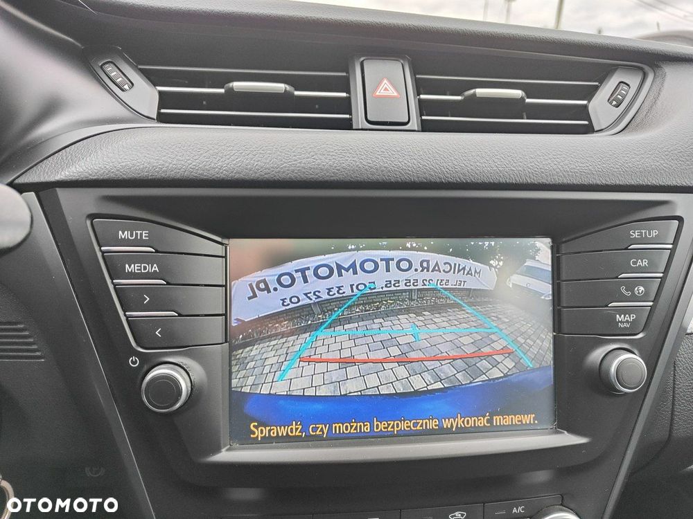 Toyota Avensis - 12