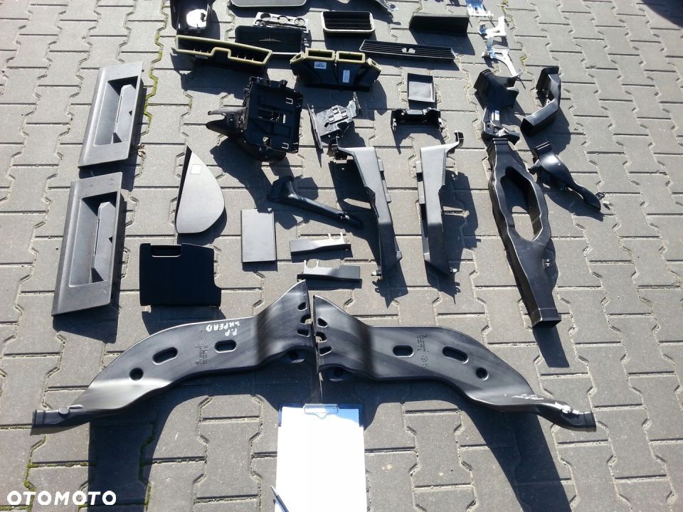 OSŁONA KOLUMNY KIEROWNICZEJ SKODA SUPERB III - 2