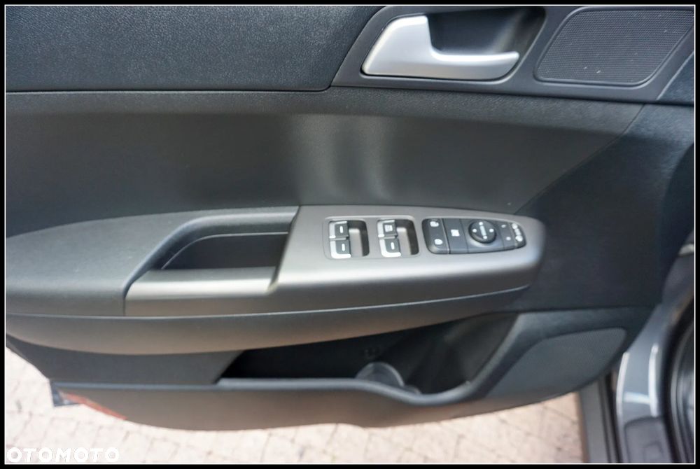 Kia Sportage 1.6 GDI Black Edition 2WD - 14