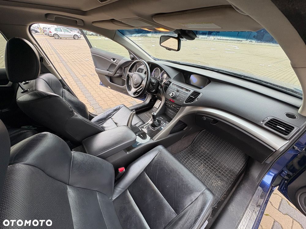 Honda Accord 2.2d Executive Nav - 11
