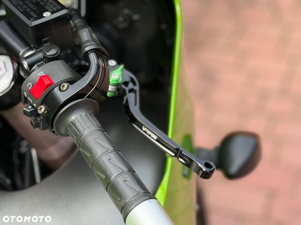 Kawasaki Ninja - 22