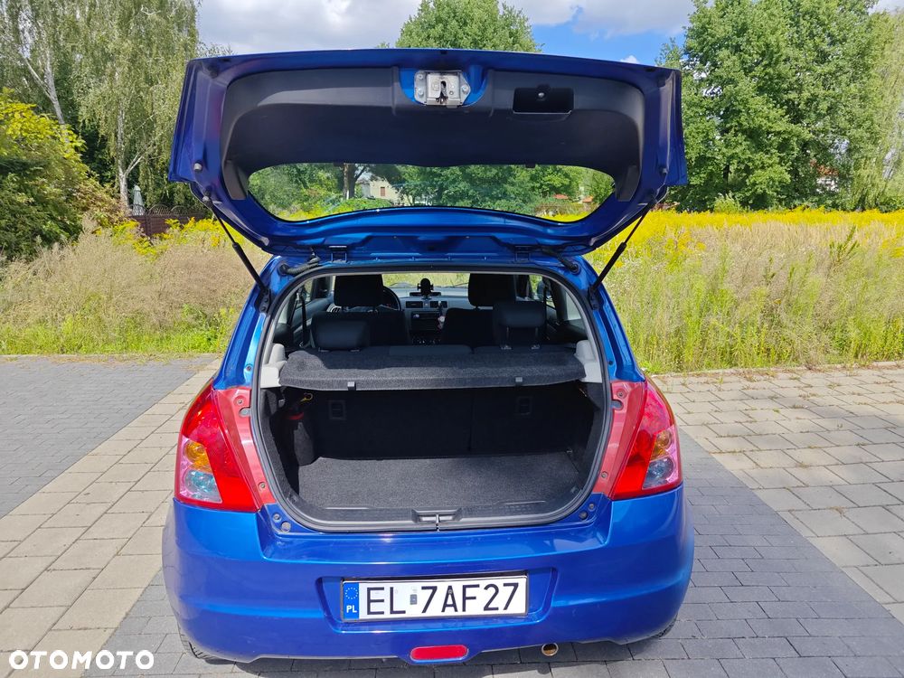 Suzuki Swift 1.3 Club - 5