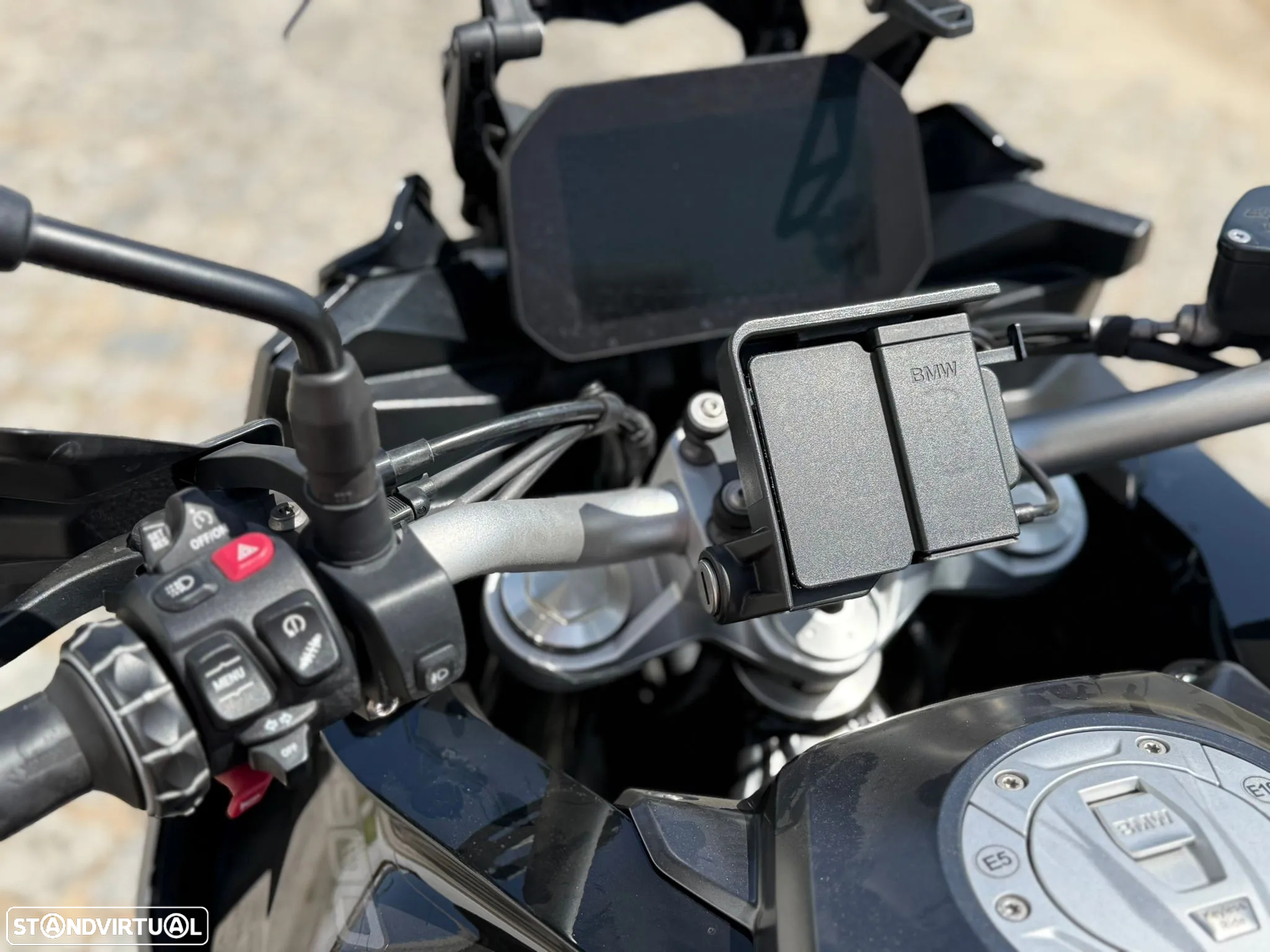 BMW F 900 XR 35 KW - TripleBlack - 10