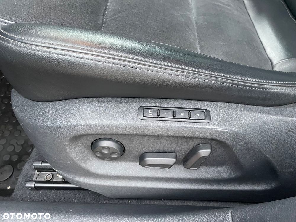 Volkswagen Sharan 2.0 TDI DSG BlueMotion Technology Highline - 15