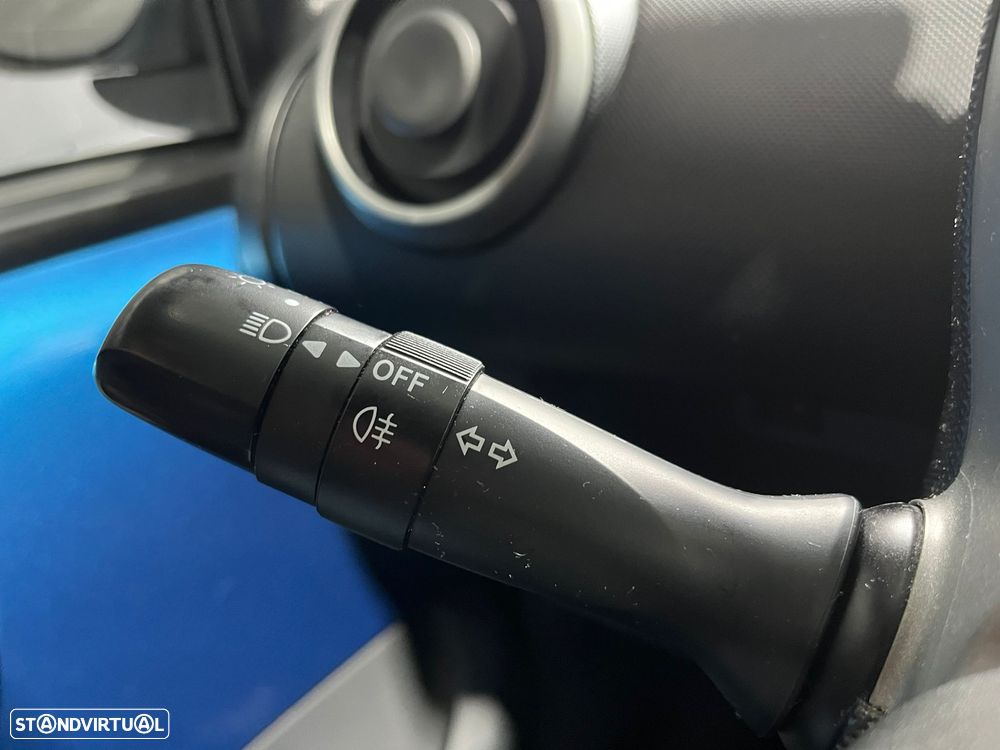 Peugeot 107 1.0 Trendy E4 - 18