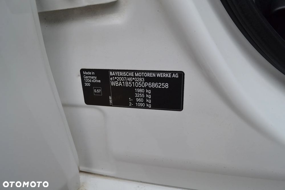 BMW Seria 1 120d xDrive Sport Line - 38