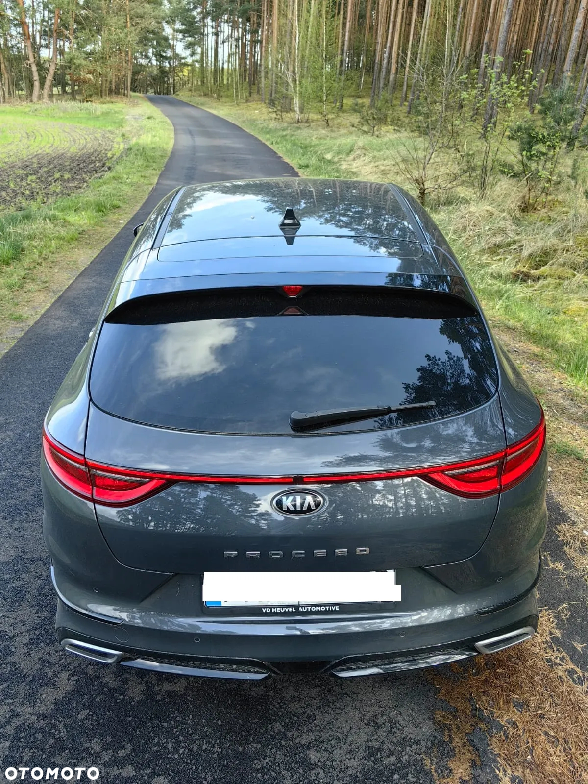Kia ProCeed 1.6 CRDi GT Line DCT - 10