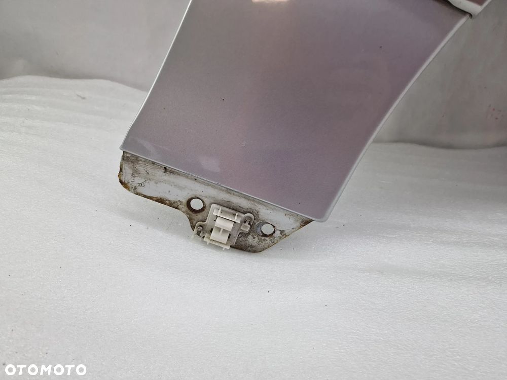 OPEL OMEGA C 99-02 SREBRNY PRAWY BŁOTNIK PRZEDNI PRZÓD , NR AUKCJI BŁ179 - 2