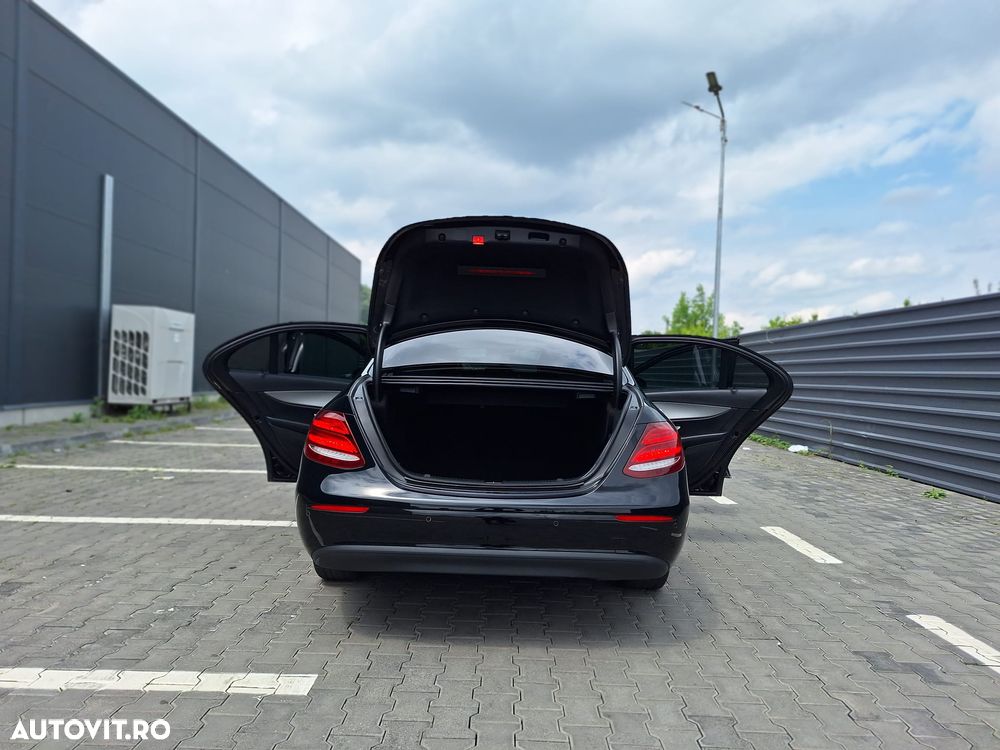 Mercedes-Benz E 220 d 9G-TRONIC - 27