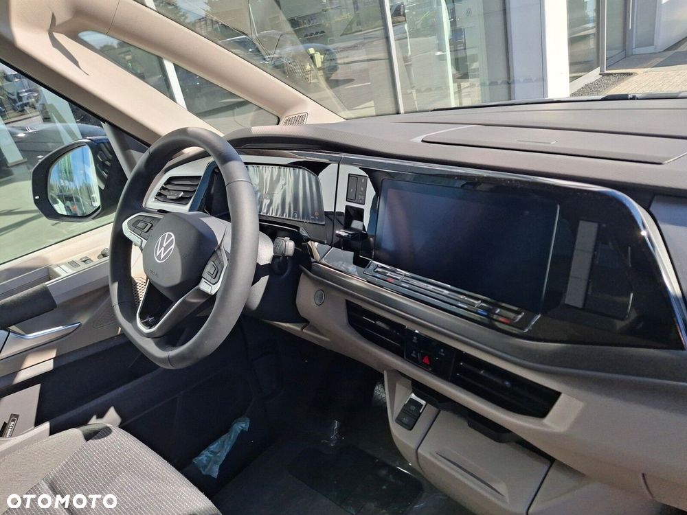 Volkswagen Multivan - 24
