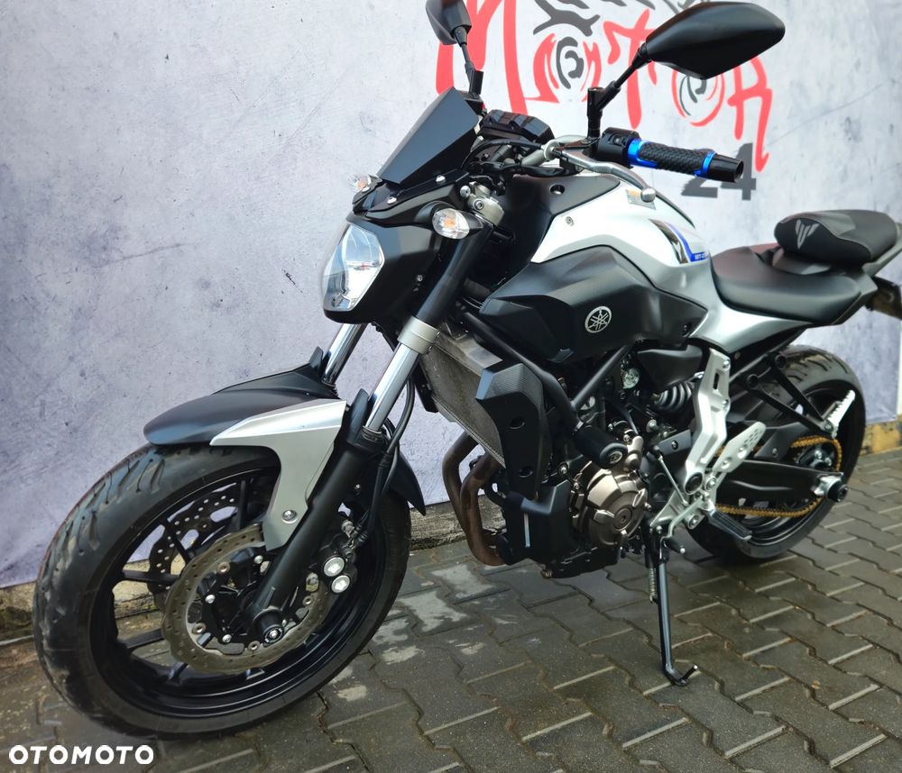 Yamaha MT - 6