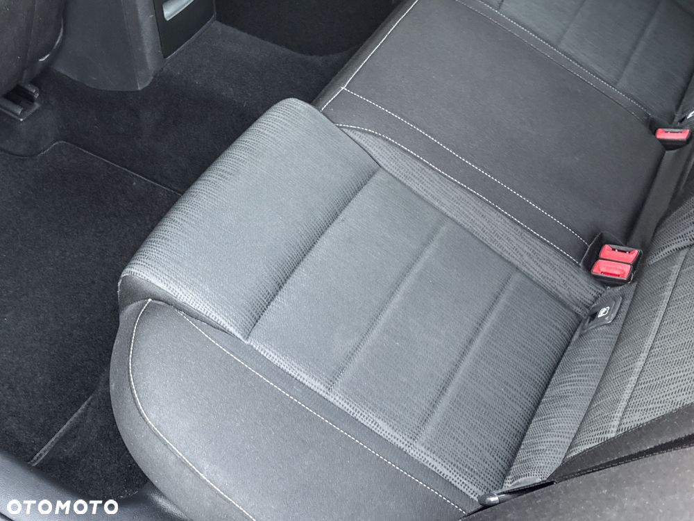 Skoda Superb 2.0 TDI DSG Ambition - 30