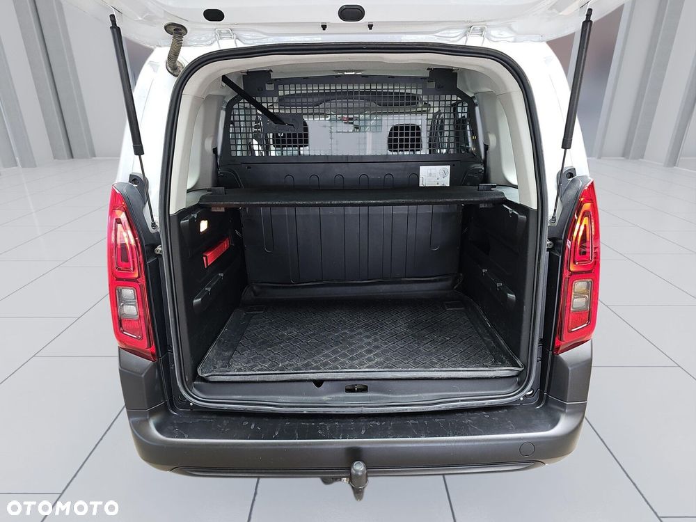Opel Combo 1.5 DT Edition 102KM - 16
