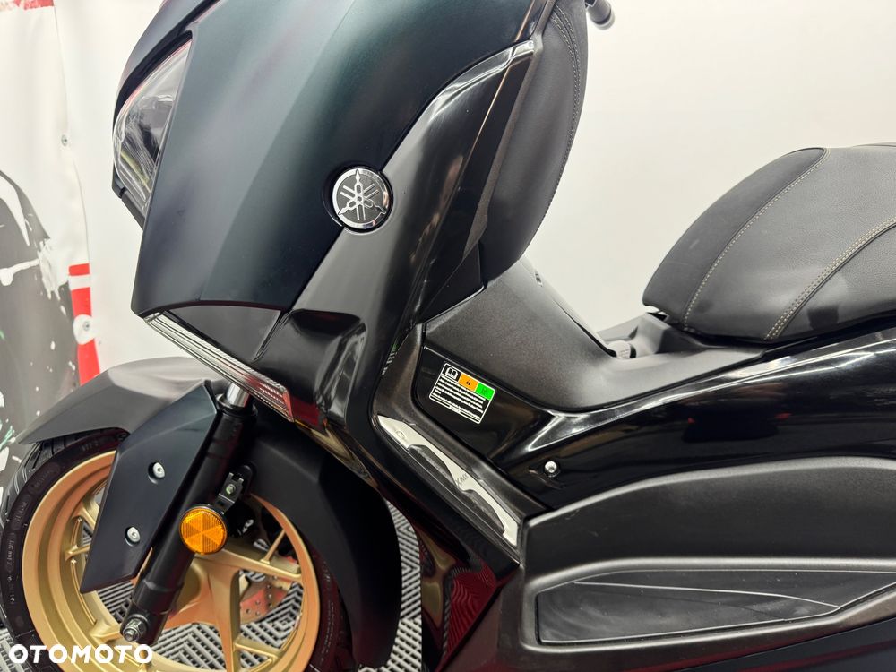 Yamaha X-max - 12