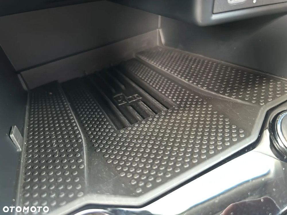 Volkswagen T-Roc 1.5 TSI Life Plus DSG - 27