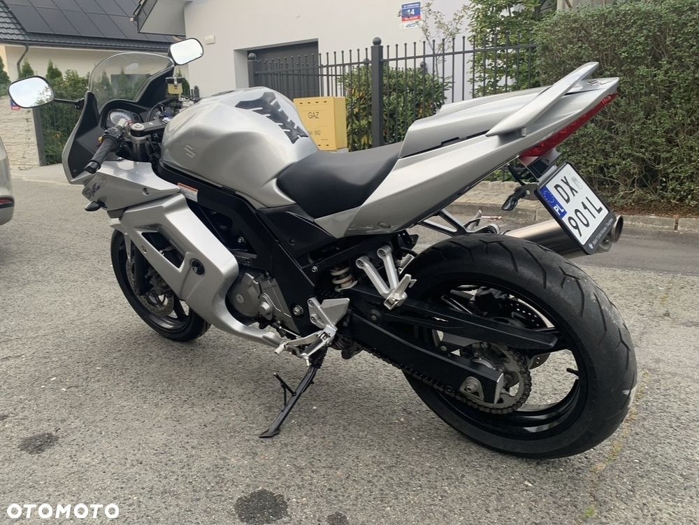 Suzuki SV - 5