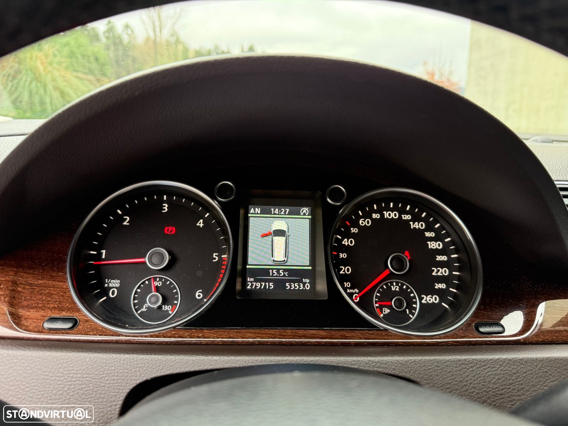 VW Passat Variant 1.6 TDI BlueMotion Highline - 15
