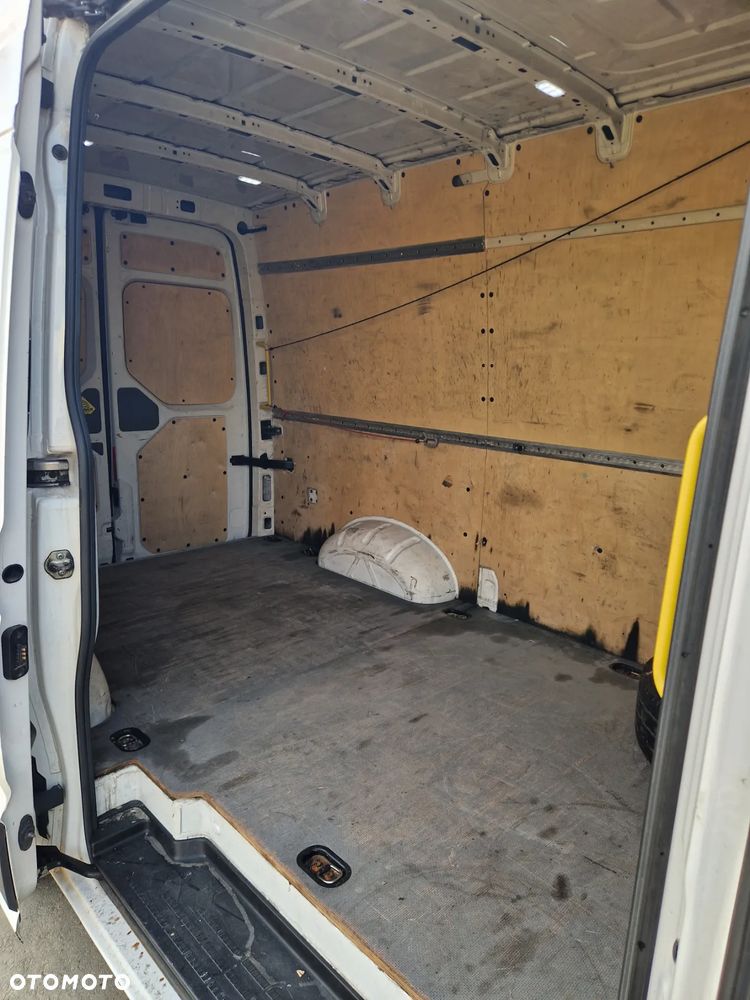 Volkswagen Crafter 35 - 6