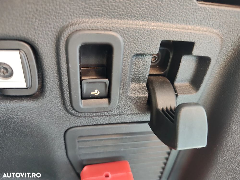 Volkswagen Touran - 22