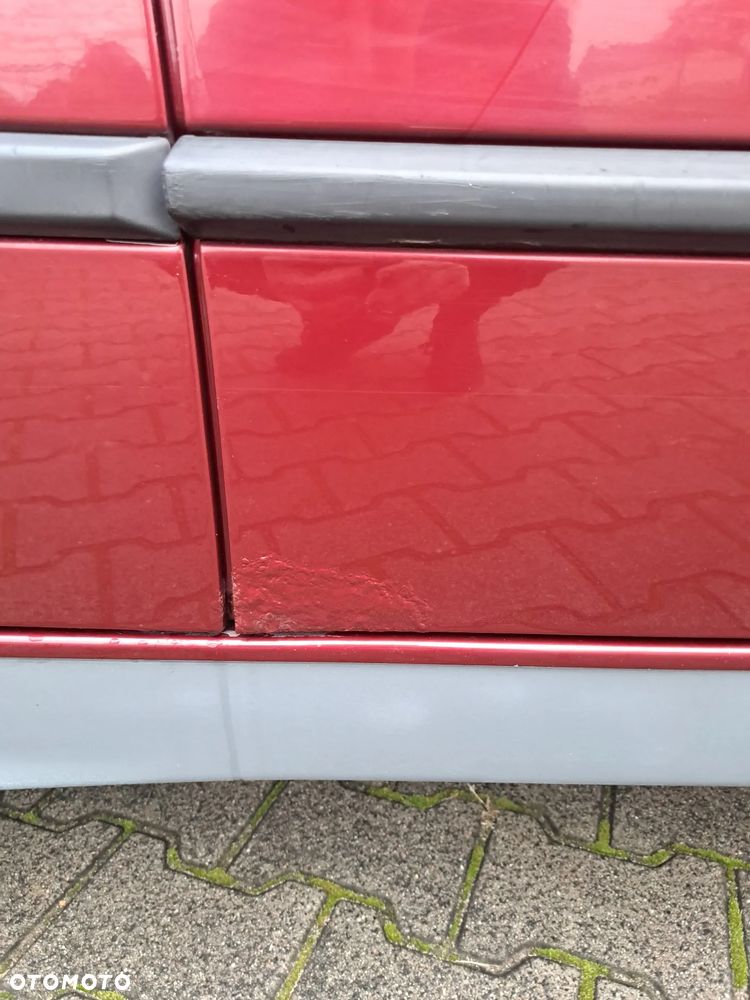 BMW Seria 3 318i Touring - 14