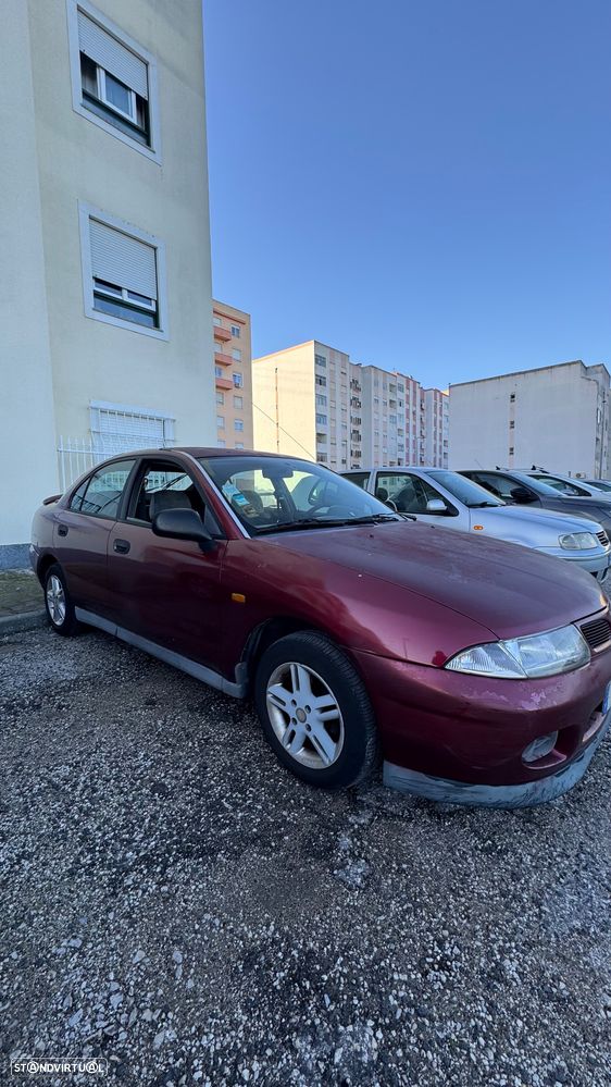 Mitsubishi Carisma Hatchback 1.6 GLX - 1