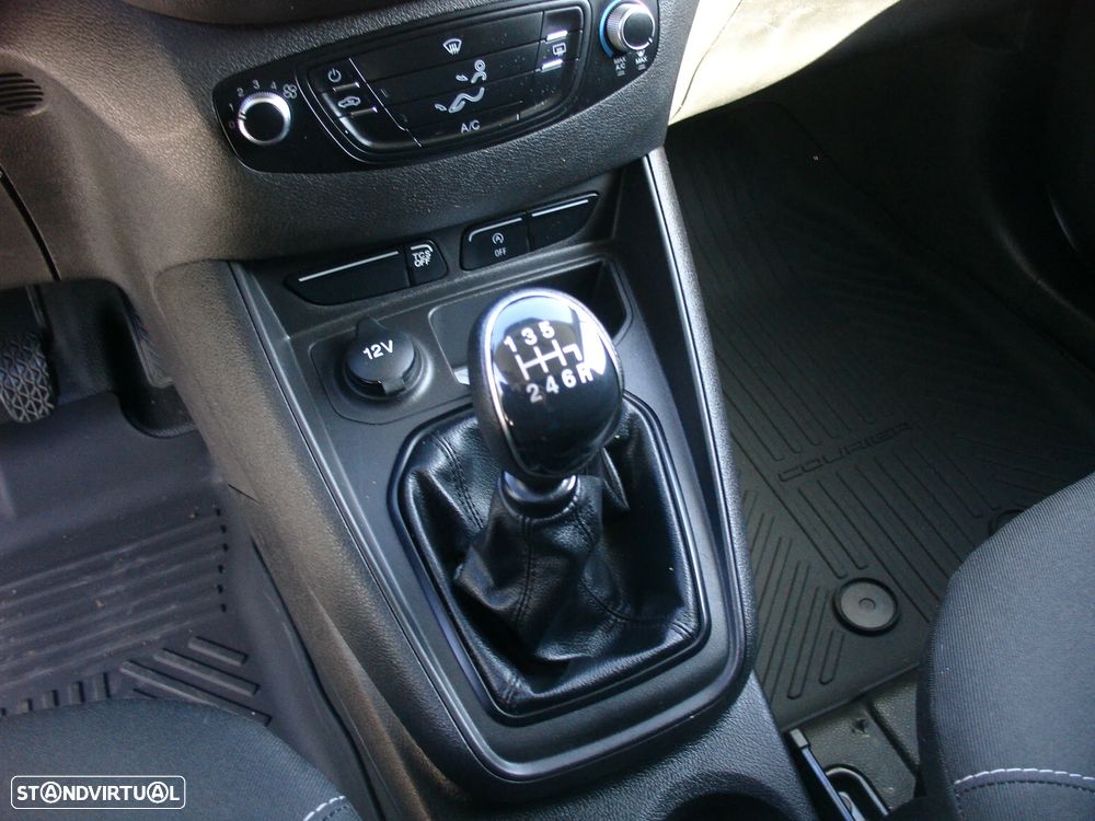 Ford transit courier - 5