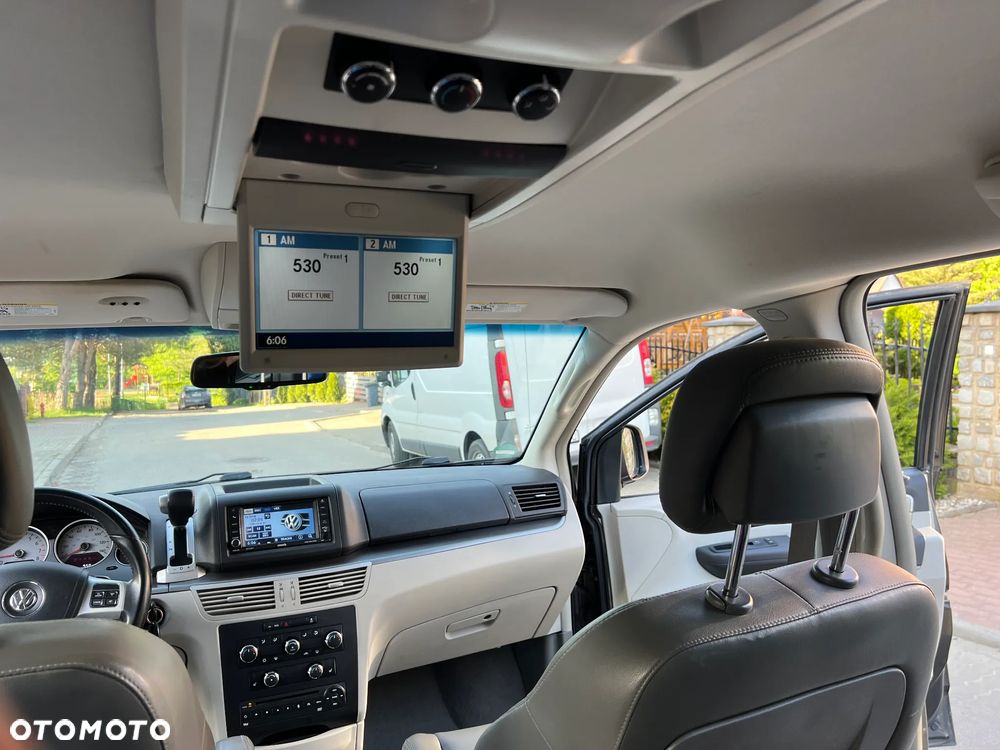 Volkswagen Routan - 15