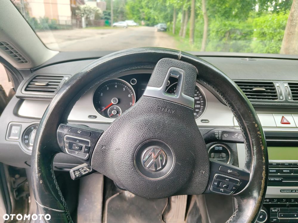 Volkswagen Passat 1.8 TSI Comfortline - 9