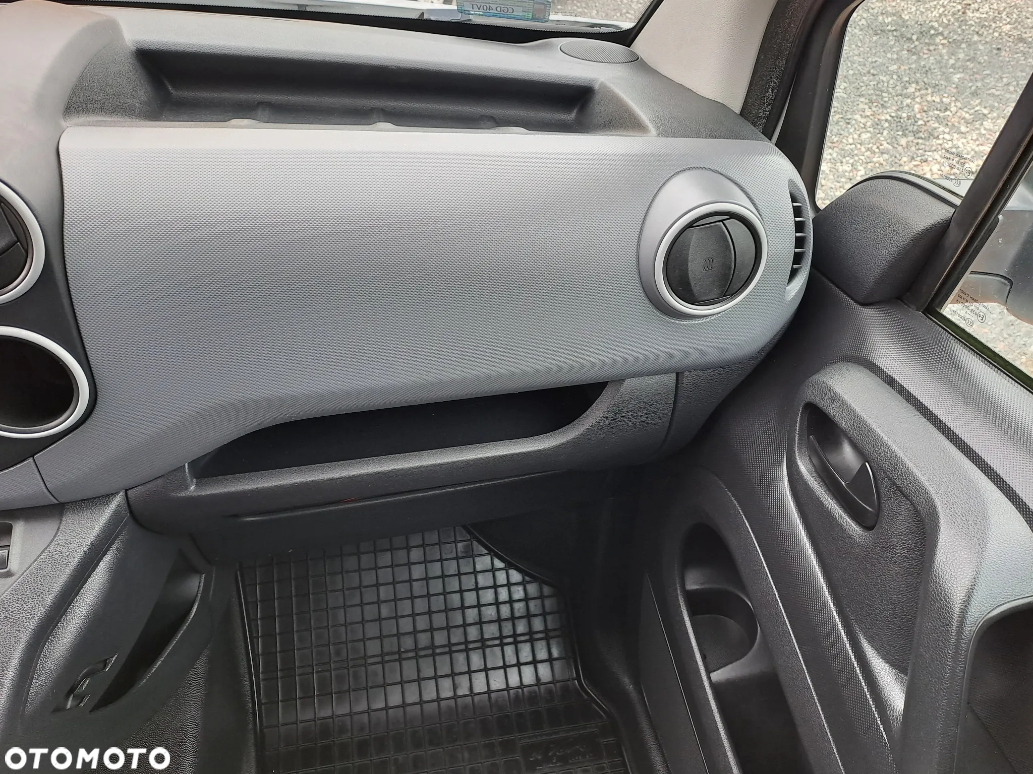 Citroën BERLINGO - 21