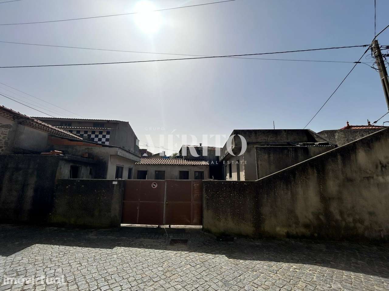 Moradia para restauro - Grande imagem: 2/7