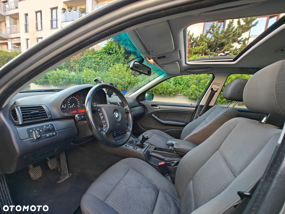BMW Seria 3 320d Edition Exclusive - 19
