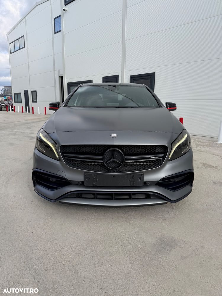 Mercedes-Benz A 45 AMG - 9