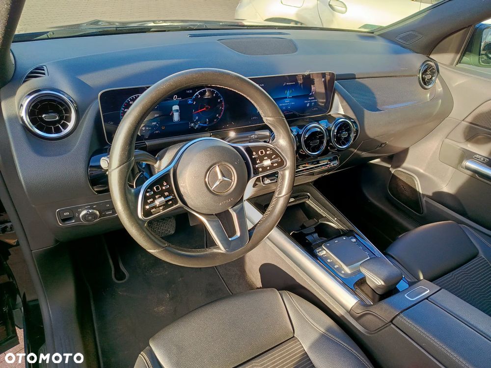 Mercedes-Benz GLA 200 Style - 10