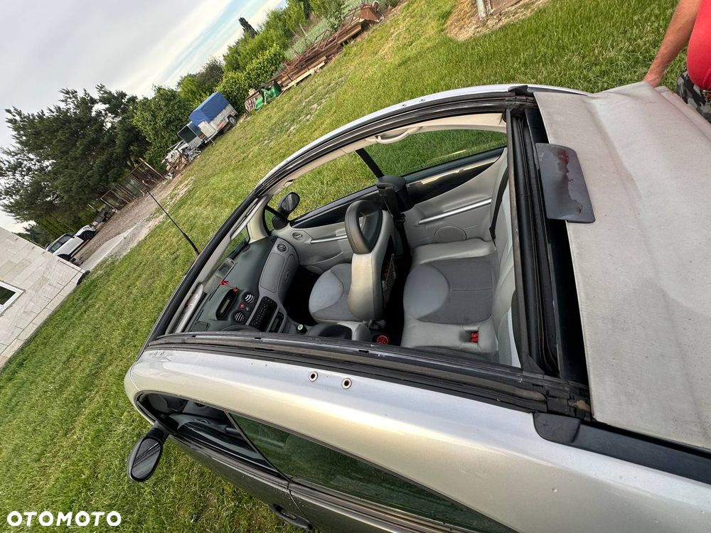 Citroën C3 Pluriel 1.4i - 23