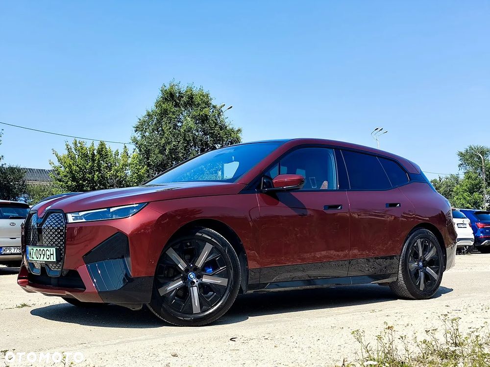 BMW iX xDrive40 76.6kWh Essence - 2