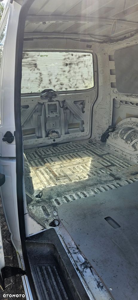 Volkswagen Transporter T5 Long - 27