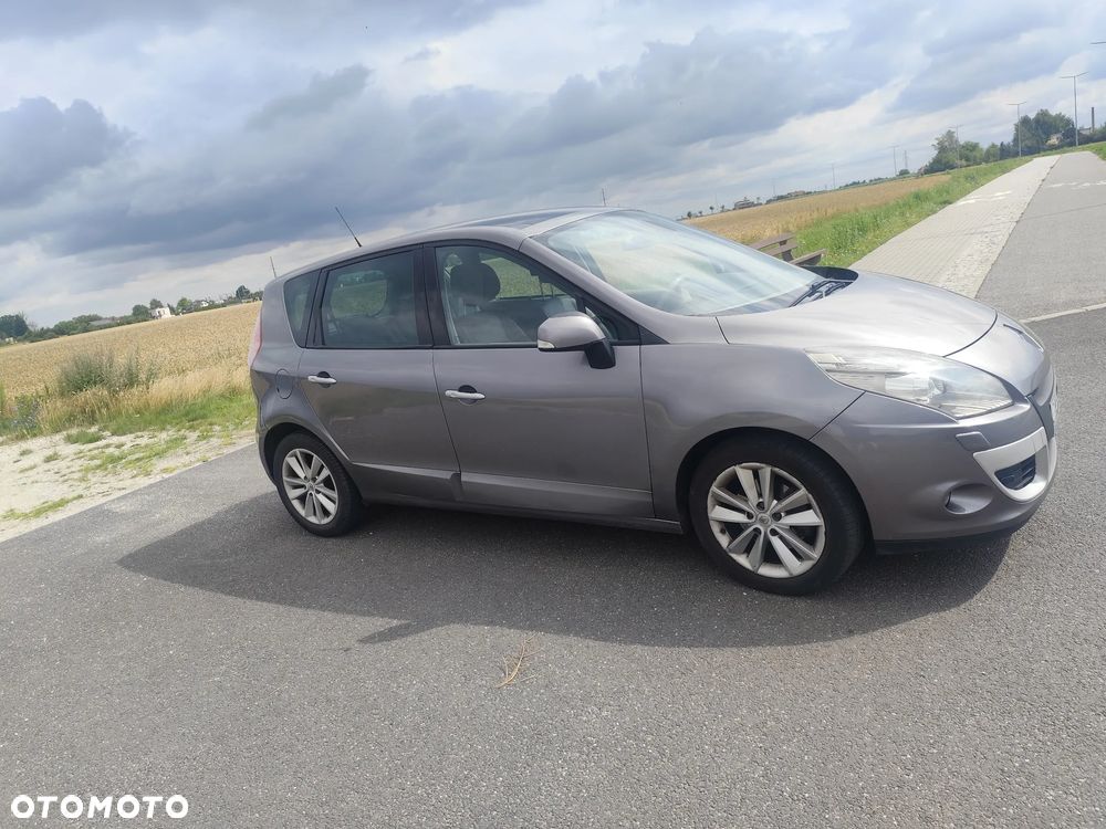 Renault Scenic dCi 150 FAP Luxe - 26